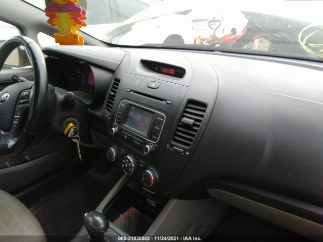 Photo 4 VIN: KNAFX4A82E5107785 - KIA FORTE 