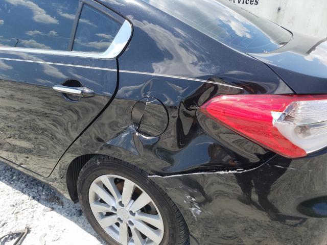 Photo 8 VIN: KNAFX4A82F5263228 - KIA FORTE EX 