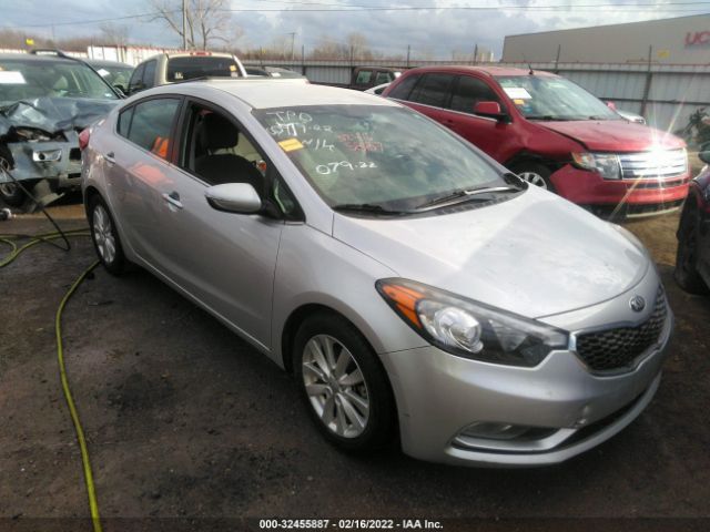 Photo 0 VIN: KNAFX4A82F5305588 - KIA FORTE 