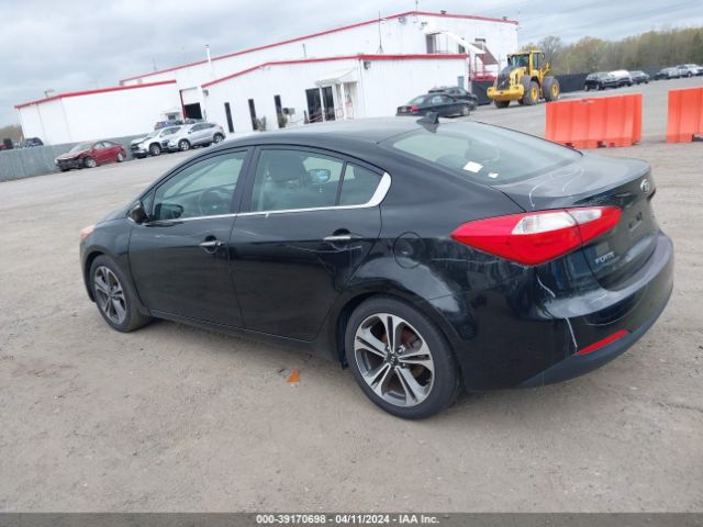 Photo 2 VIN: KNAFX4A82F5317983 - KIA FORTE 