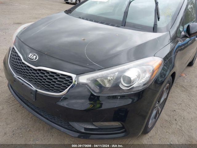 Photo 5 VIN: KNAFX4A82F5317983 - KIA FORTE 