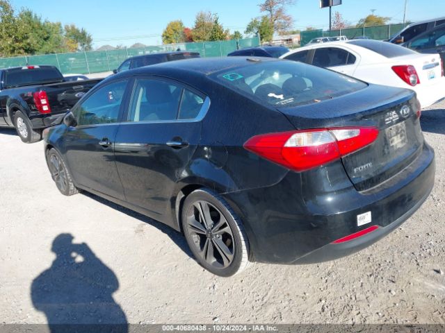 Photo 2 VIN: KNAFX4A82F5322116 - KIA FORTE 