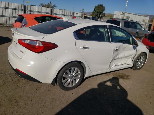 Photo 2 VIN: KNAFX4A82F5328594 - KIA FORTE 