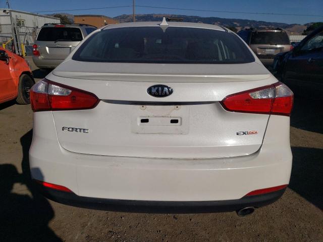 Photo 5 VIN: KNAFX4A82F5328594 - KIA FORTE 