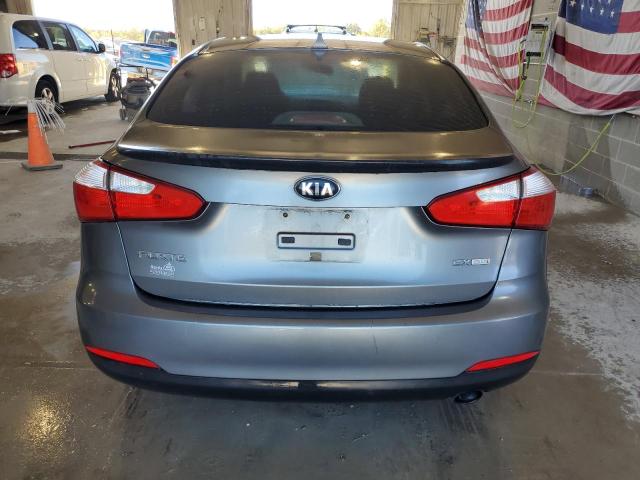 Photo 5 VIN: KNAFX4A82F5389461 - KIA FORTE EX 