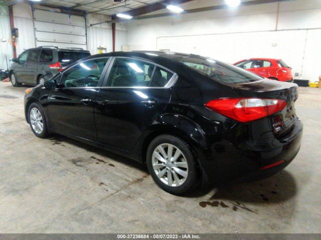 Photo 2 VIN: KNAFX4A82F5392201 - KIA FORTE 