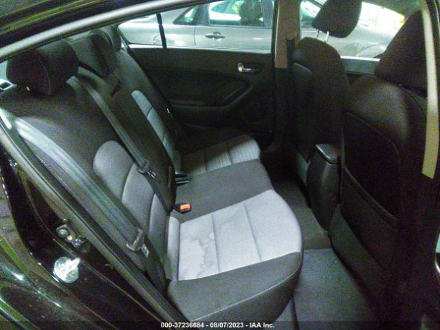 Photo 7 VIN: KNAFX4A82F5392201 - KIA FORTE 