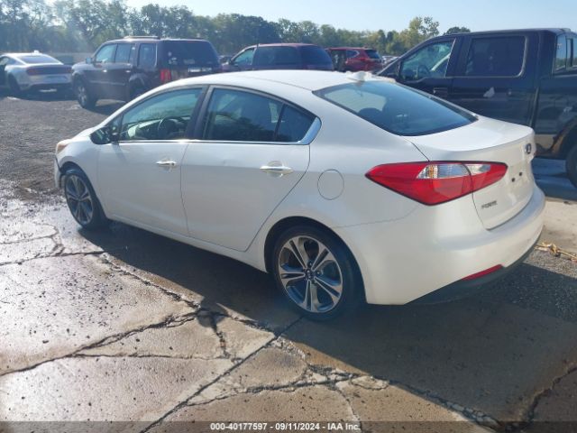 Photo 2 VIN: KNAFX4A82G5530627 - KIA FORTE 