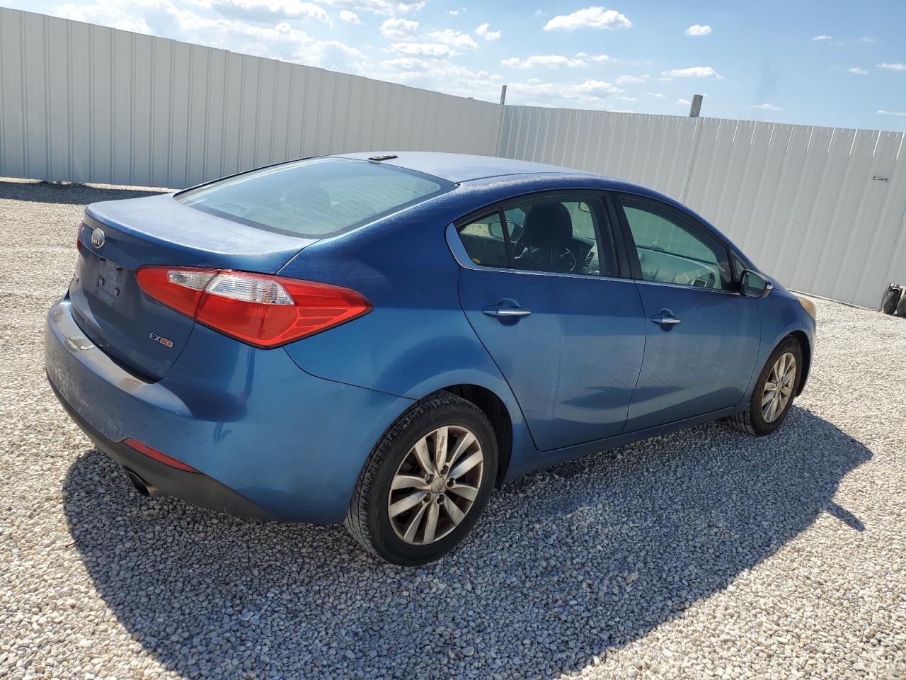 Photo 2 VIN: KNAFX4A83E5090088 - KIA FORTE 