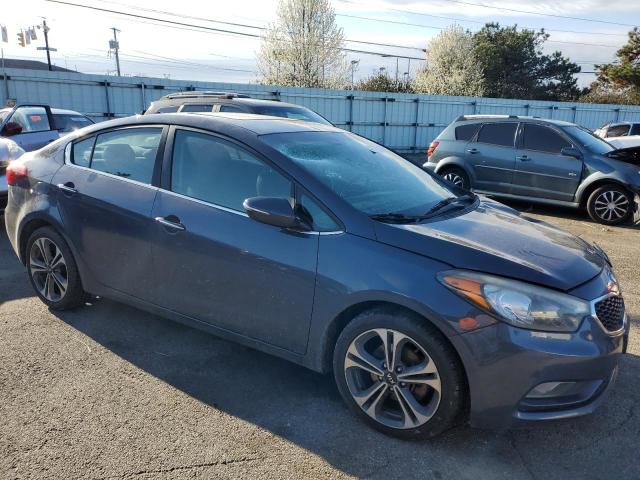 Photo 3 VIN: KNAFX4A83E5104684 - KIA FORTE 