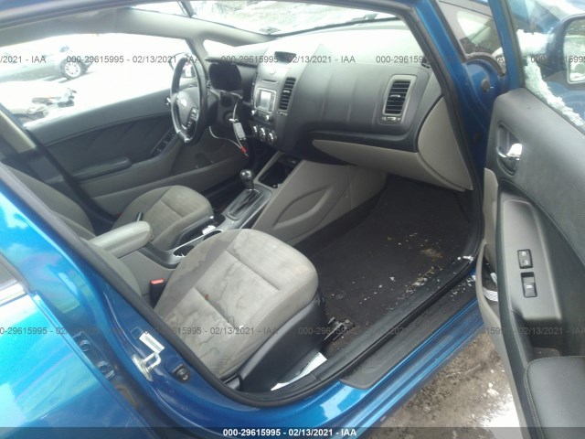 Photo 4 VIN: KNAFX4A83F5265053 - KIA FORTE 