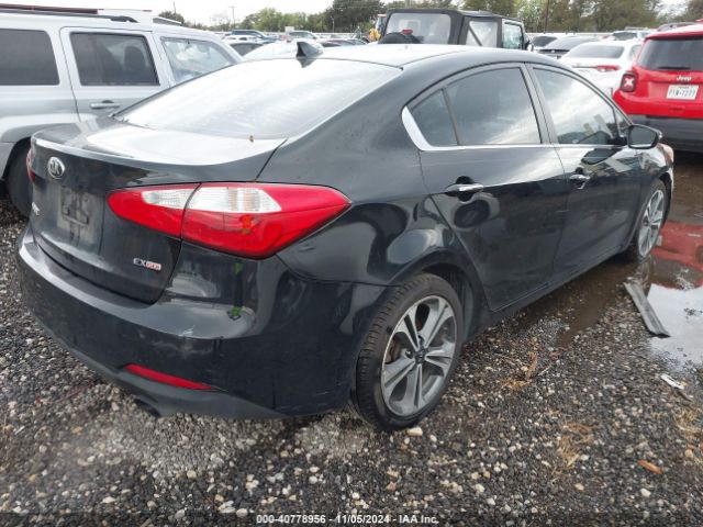 Photo 3 VIN: KNAFX4A83F5271208 - KIA FORTE 