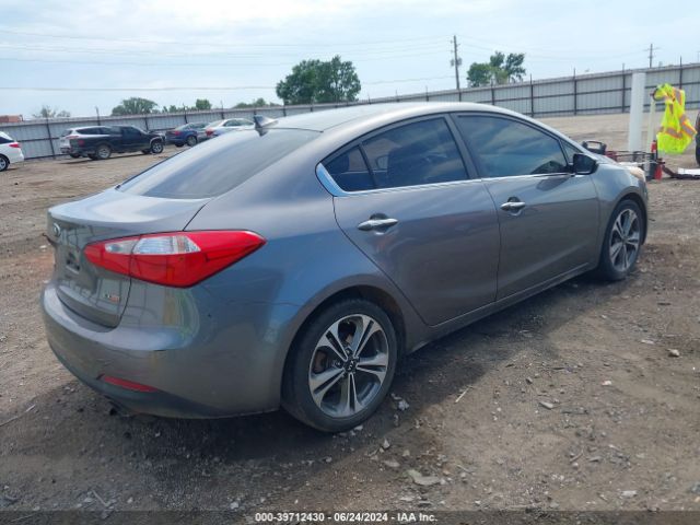 Photo 3 VIN: KNAFX4A83F5333495 - KIA FORTE 