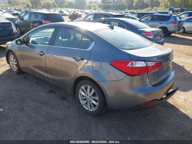 Photo 2 VIN: KNAFX4A83F5392319 - KIA FORTE 