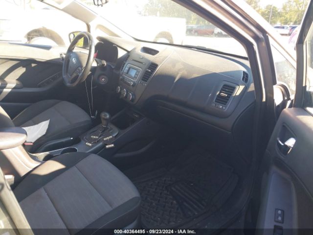 Photo 4 VIN: KNAFX4A83F5392319 - KIA FORTE 