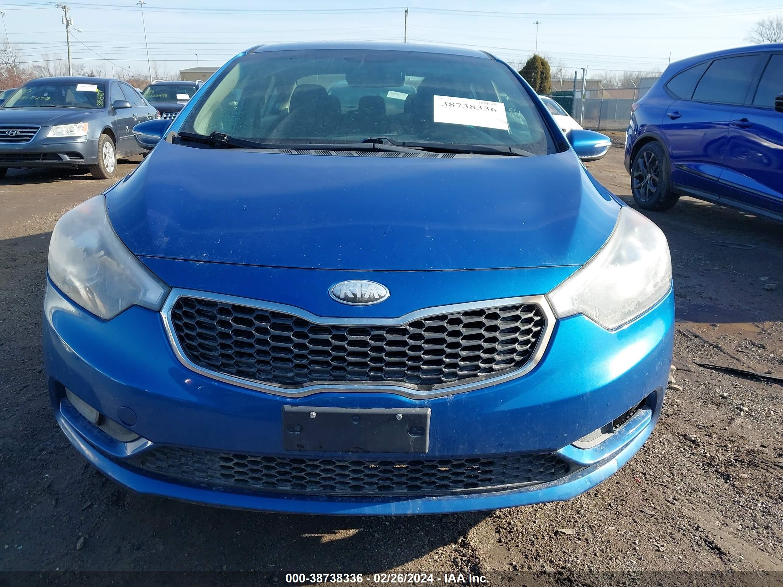 Photo 5 VIN: KNAFX4A84E5050294 - KIA FORTE 