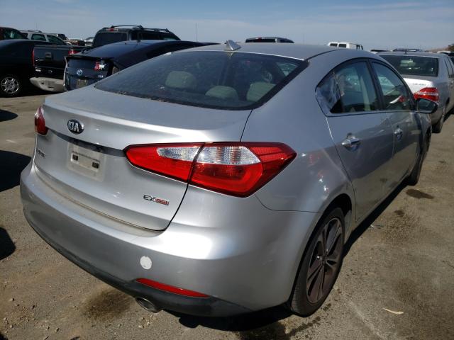 Photo 3 VIN: KNAFX4A84E5073011 - KIA FORTE 