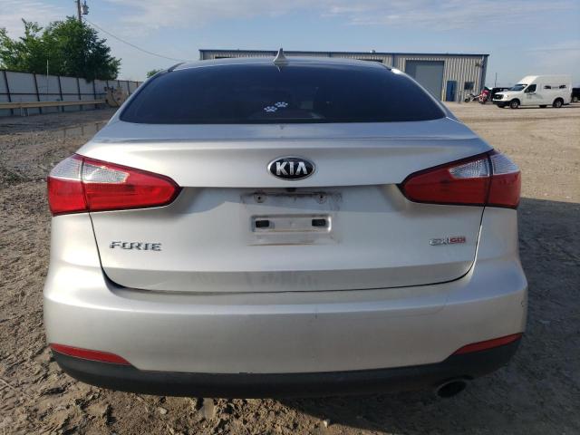 Photo 5 VIN: KNAFX4A84E5099771 - KIA FORTE 