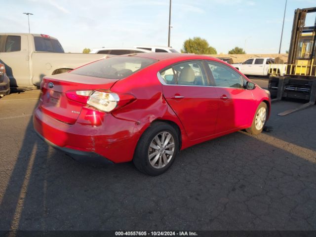 Photo 3 VIN: KNAFX4A84F5280757 - KIA FORTE 