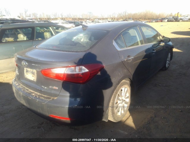 Photo 3 VIN: KNAFX4A84F5282265 - KIA FORTE 