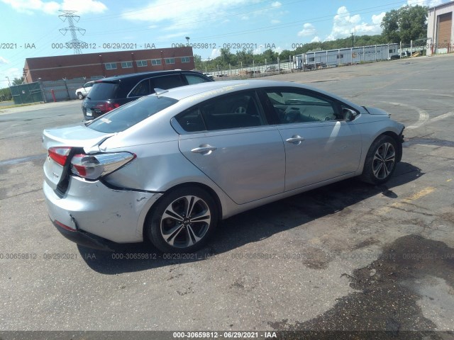 Photo 3 VIN: KNAFX4A84F5283187 - KIA FORTE 