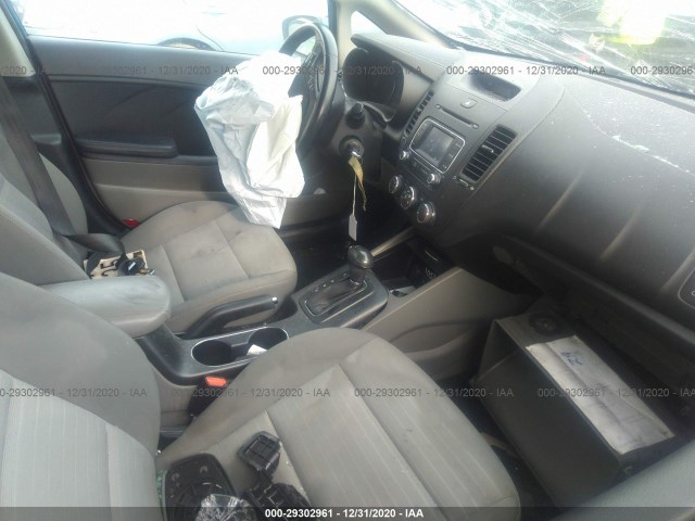 Photo 4 VIN: KNAFX4A84F5283867 - KIA FORTE 