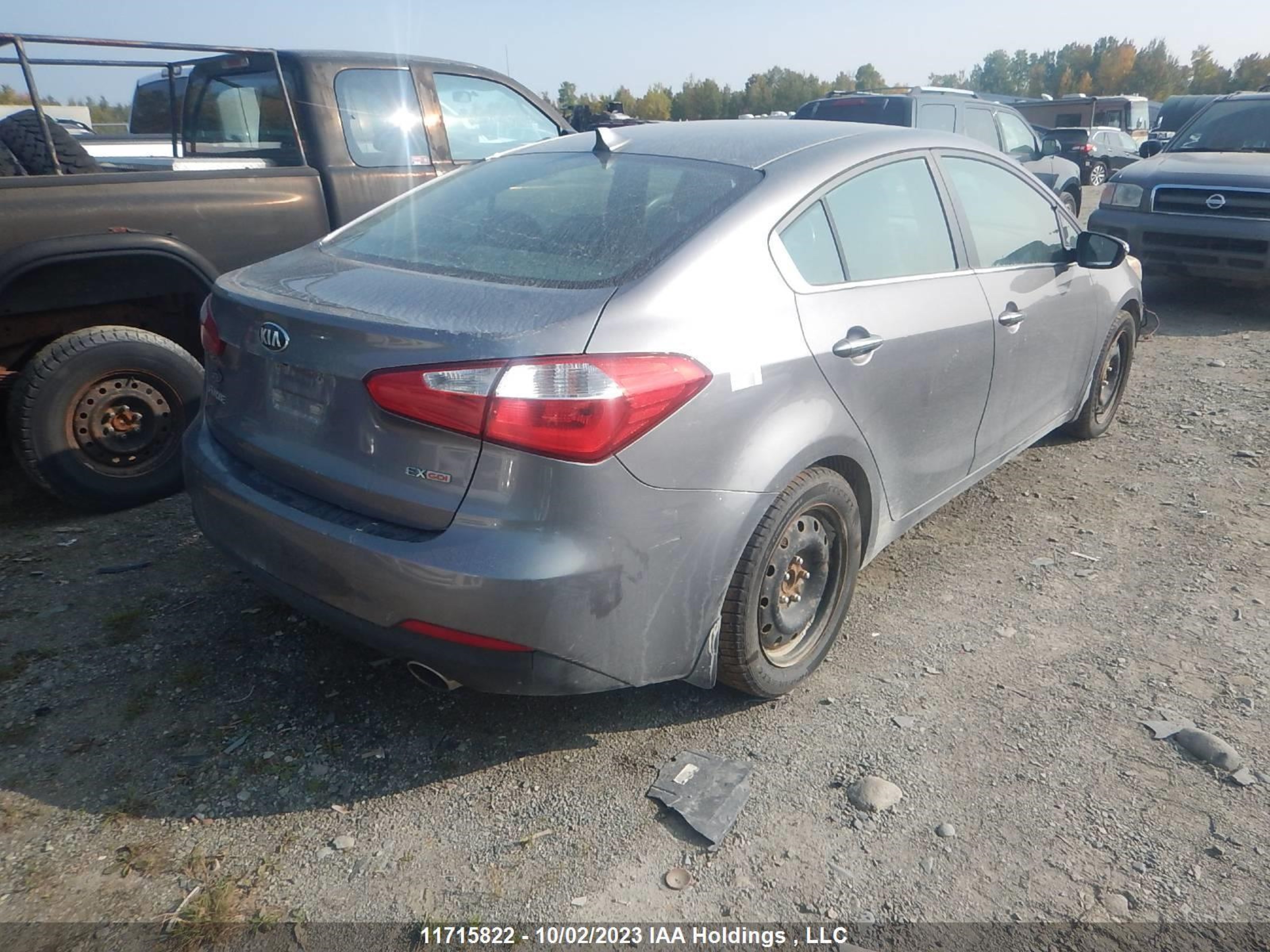 Photo 4 VIN: KNAFX4A84F5300389 - KIA FORTE 