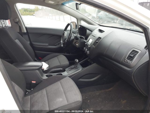 Photo 4 VIN: KNAFX4A84F5335059 - KIA FORTE 