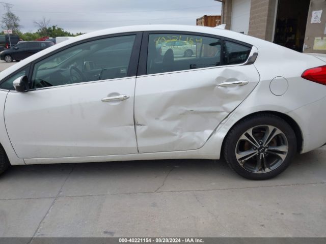 Photo 5 VIN: KNAFX4A84F5335059 - KIA FORTE 