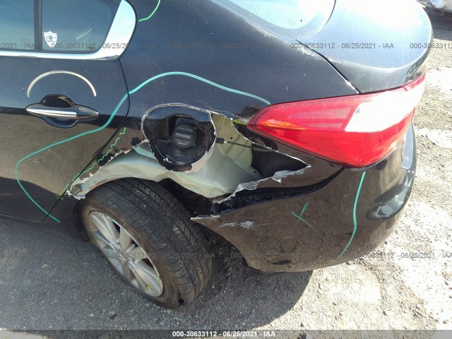 Photo 5 VIN: KNAFX4A85E5051700 - KIA FORTE 