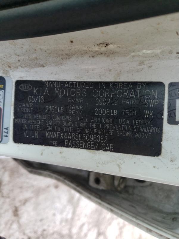 Photo 9 VIN: KNAFX4A85E5096362 - KIA FORTE EX 