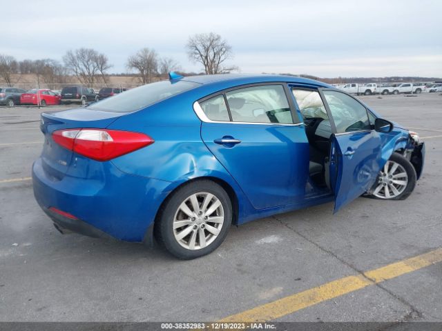 Photo 3 VIN: KNAFX4A85E5151229 - KIA FORTE 