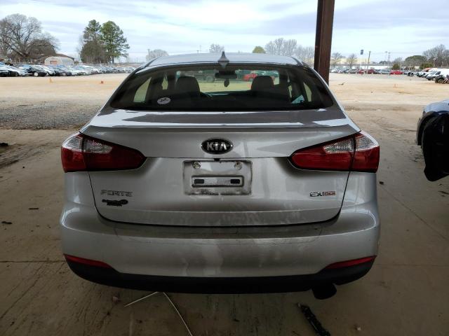 Photo 5 VIN: KNAFX4A85E5162067 - KIA FORTE EX 