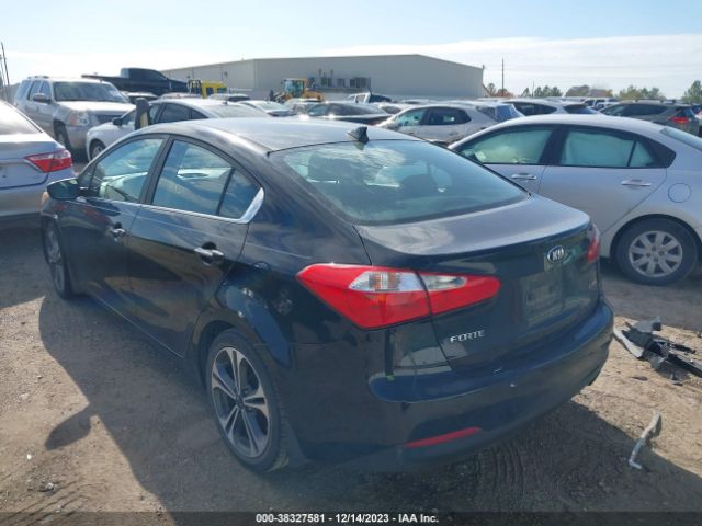 Photo 2 VIN: KNAFX4A85F5270299 - KIA FORTE 