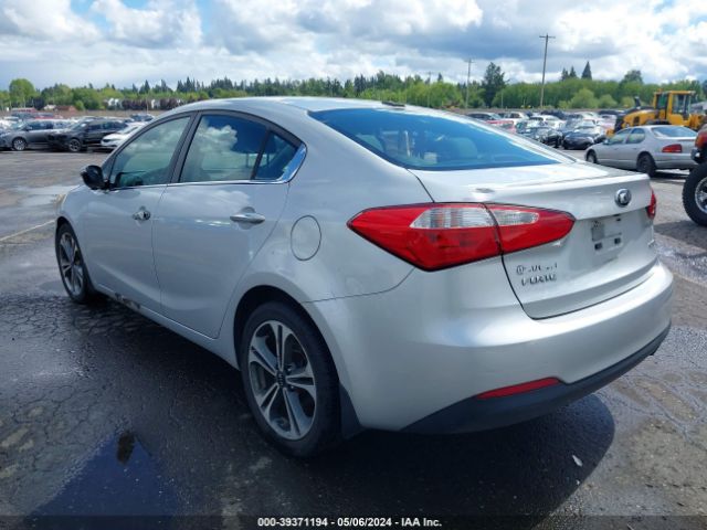 Photo 2 VIN: KNAFX4A85F5283117 - KIA FORTE 