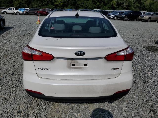 Photo 5 VIN: KNAFX4A85F5374453 - KIA FORTE EX 