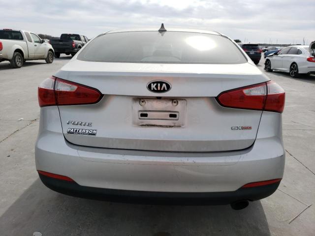 Photo 5 VIN: KNAFX4A86E5049860 - KIA FORTE EX 