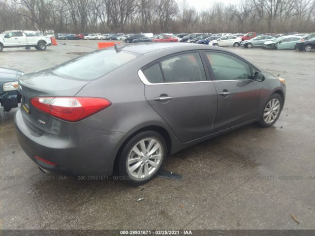 Photo 3 VIN: KNAFX4A86E5079425 - KIA FORTE 