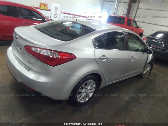 Photo 3 VIN: KNAFX4A86E5096676 - KIA FORTE 