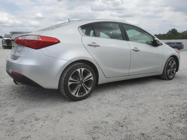 Photo 2 VIN: KNAFX4A86E5110575 - KIA FORTE 