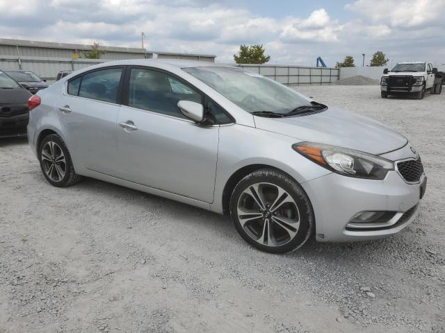 Photo 3 VIN: KNAFX4A86E5110575 - KIA FORTE 