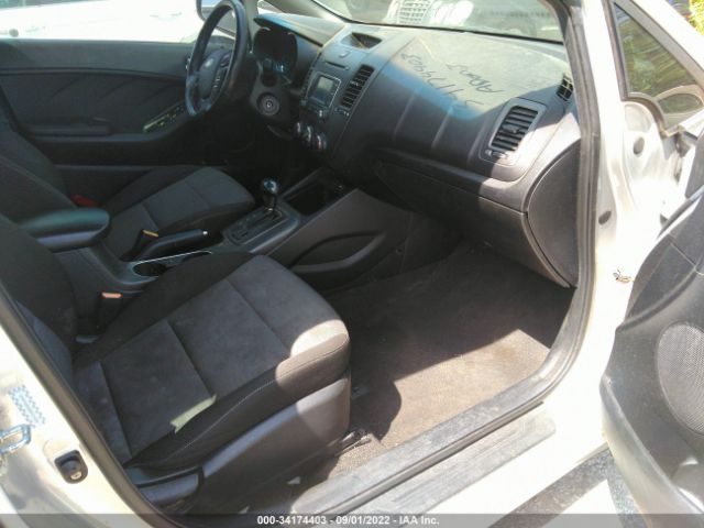 Photo 4 VIN: KNAFX4A86E5114383 - KIA FORTE 