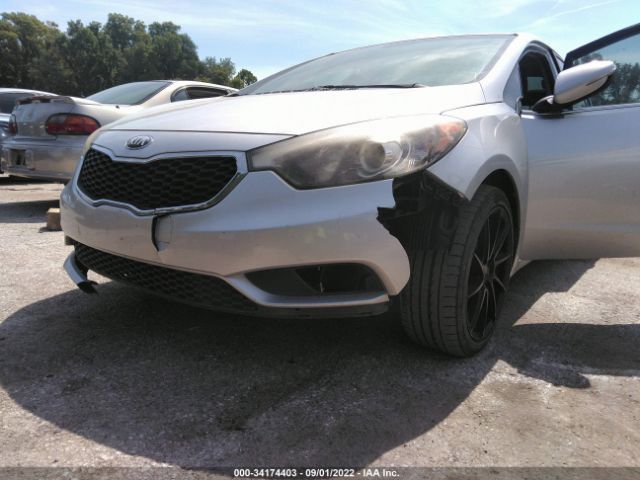 Photo 5 VIN: KNAFX4A86E5114383 - KIA FORTE 