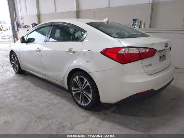 Photo 2 VIN: KNAFX4A86F5386031 - KIA FORTE 