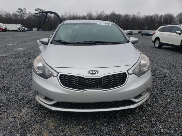 Photo 4 VIN: KNAFX4A86F5387857 - KIA FORTE EX 