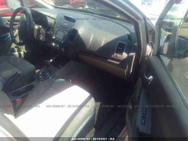 Photo 4 VIN: KNAFX4A87E5046059 - KIA FORTE 