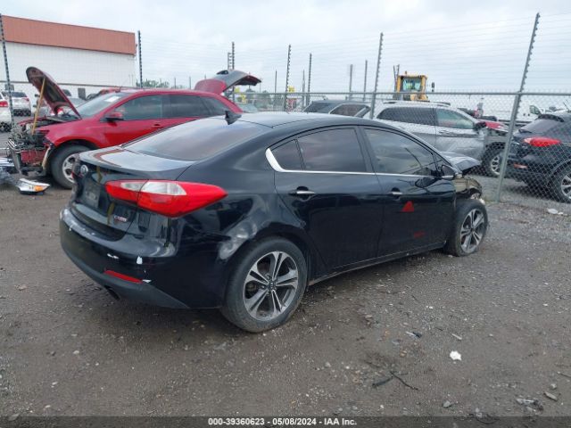 Photo 3 VIN: KNAFX4A87E5057420 - KIA FORTE 