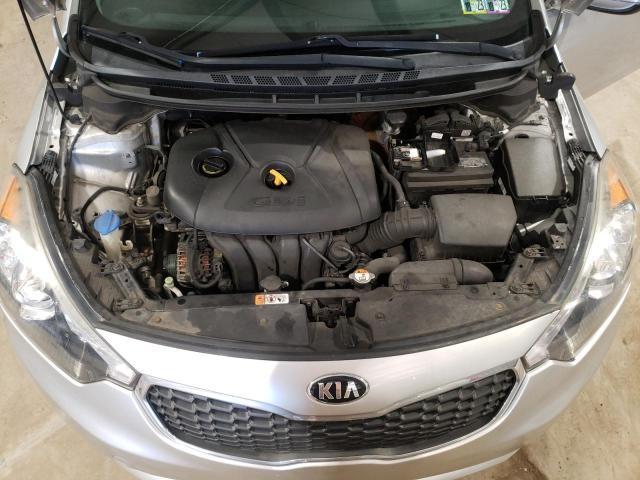 Photo 10 VIN: KNAFX4A87E5106146 - KIA FORTE EX 