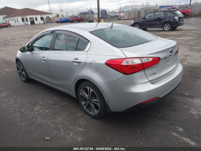 Photo 2 VIN: KNAFX4A87E5207235 - KIA FORTE 