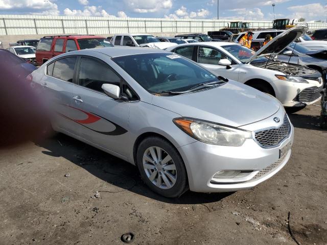 Photo 3 VIN: KNAFX4A87F5356102 - KIA FORTE 